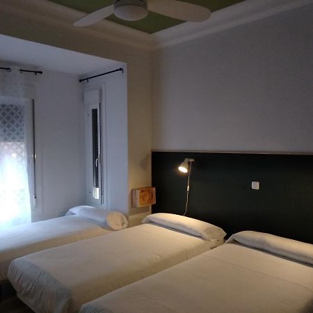 The Bridge Hotel Сарагоса Екстериор снимка